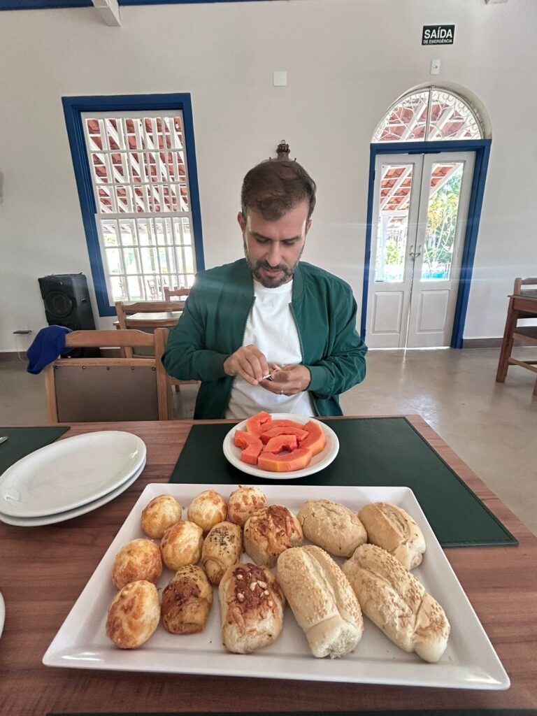 café da manhã pensão completa quinta das águas